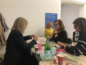 Kreatívne tvorenie na Senior Frindly 50+